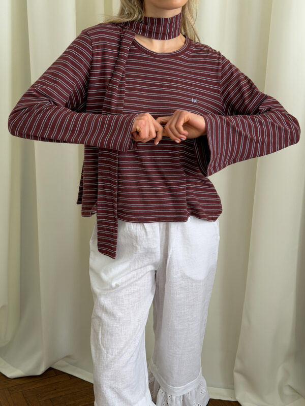 Longsleeve w paski z szaliczkiem burgundy